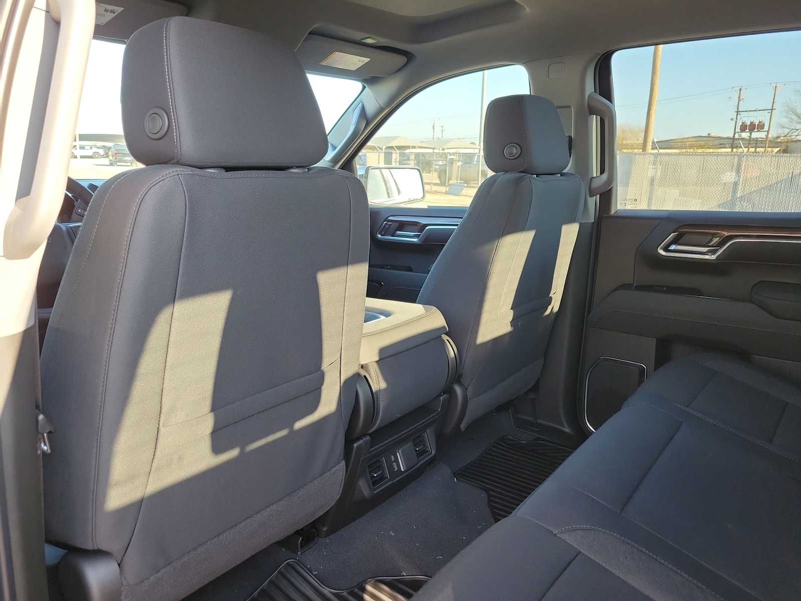 Thumbnail: 2026 Chevrolet Silverado 1500 - 20