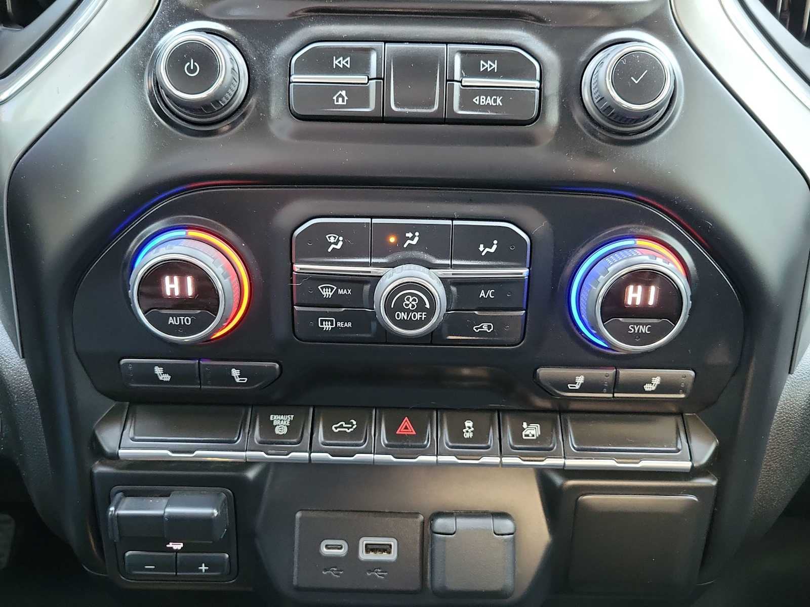 Thumbnail: 2022 Chevrolet Silverado 3500 - 23