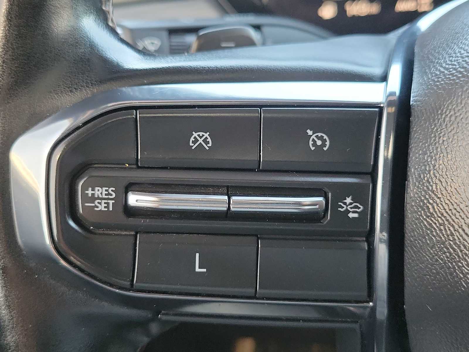 Thumbnail: 2024 GMC Acadia - 23