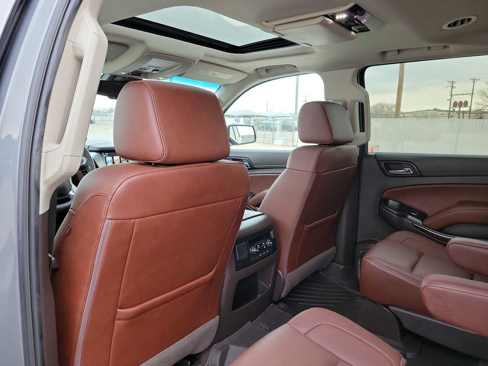 Thumbnail: 2019 Chevrolet Tahoe - 16