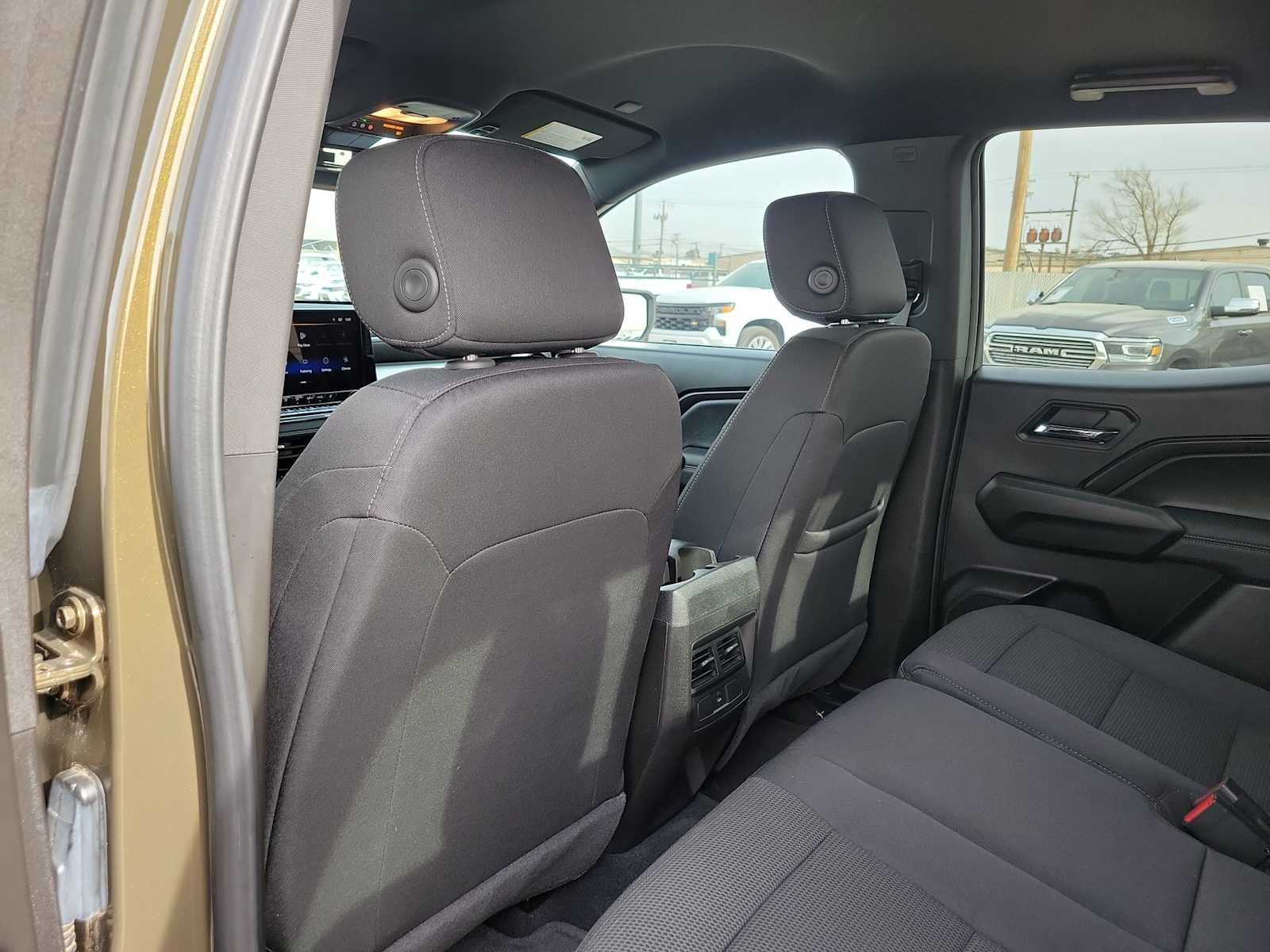 Thumbnail: 2024 Chevrolet Colorado - 20