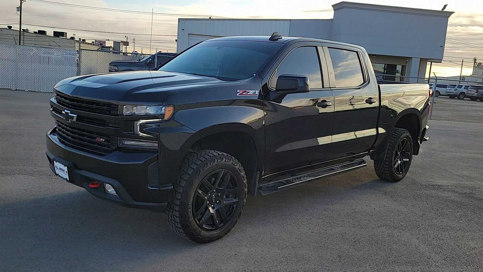 Thumbnail: 2021 Chevrolet Silverado 1500 - 4