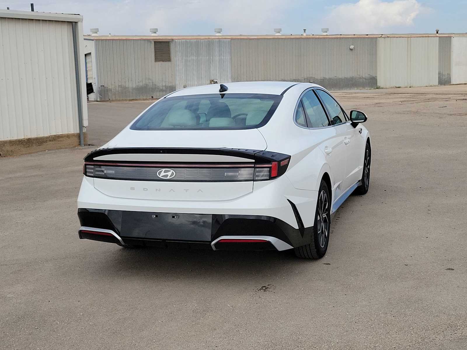 Thumbnail: 2024 Hyundai Sonata - 8