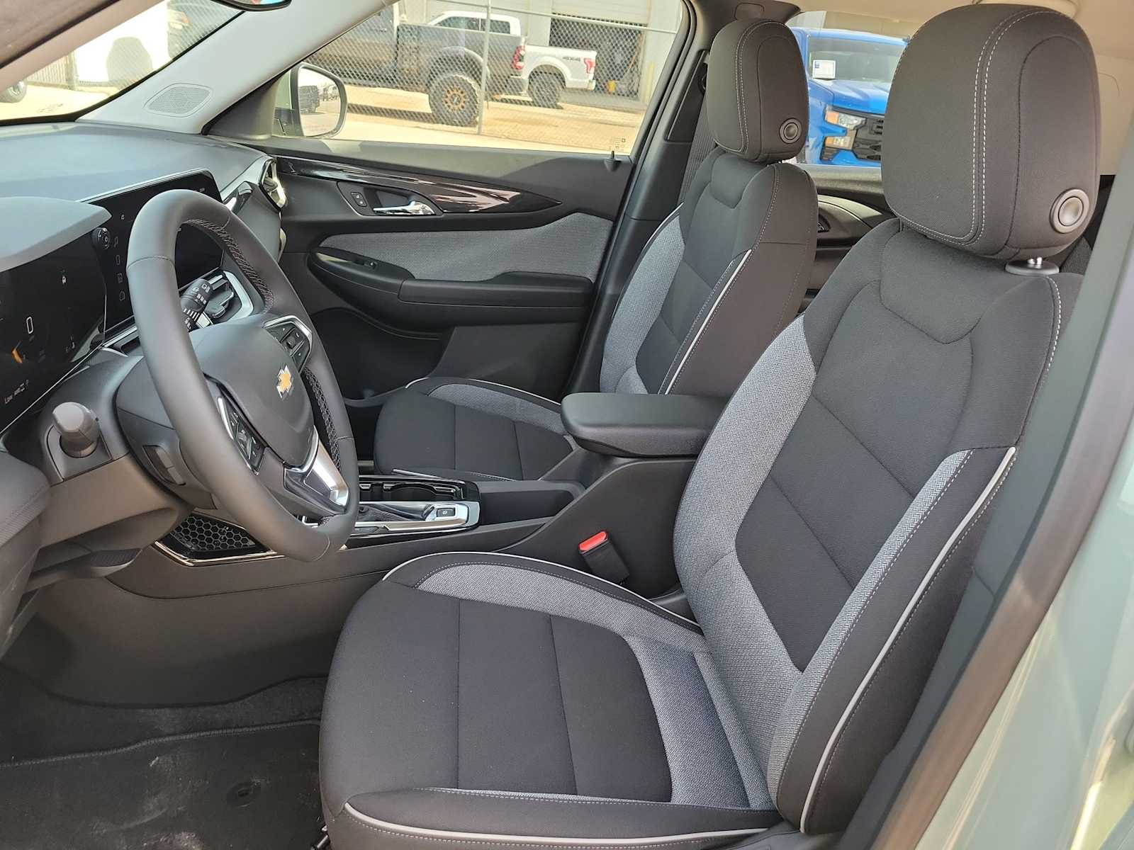 Thumbnail: 2026 Chevrolet TrailBlazer - 15