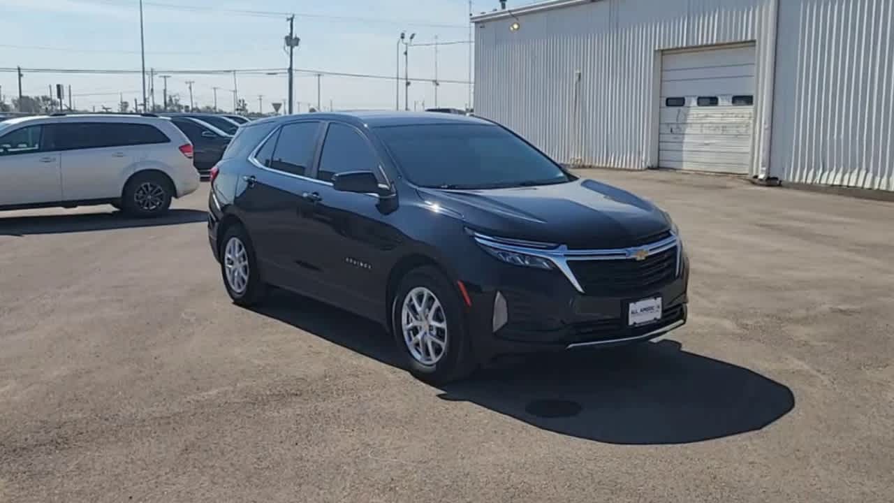 Thumbnail: 2022 Chevrolet Equinox - 2