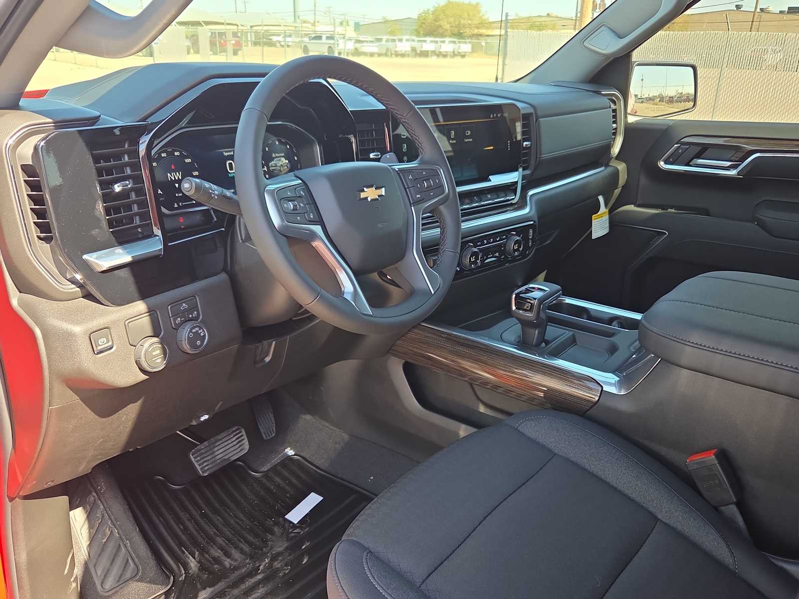 Thumbnail: 2026 Chevrolet Silverado 1500 - 10