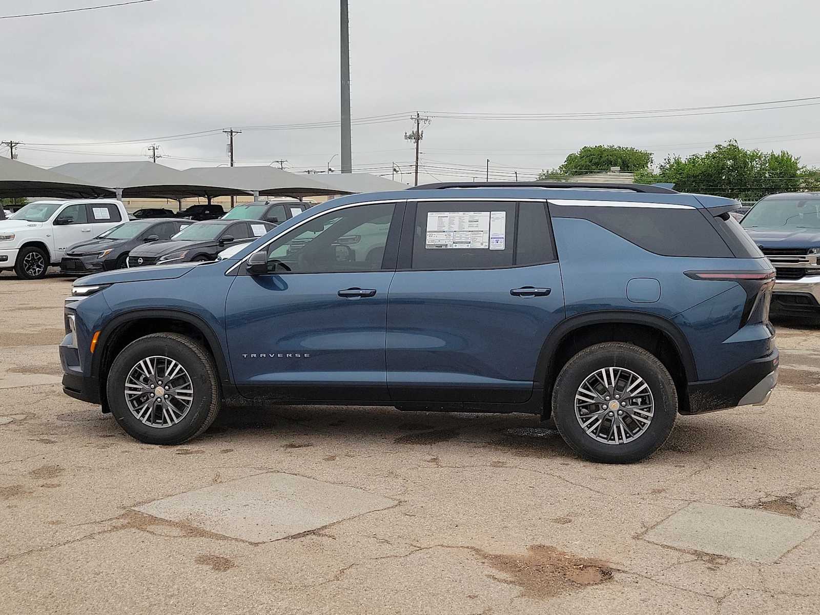 Thumbnail: 2026 Chevrolet Traverse - 5