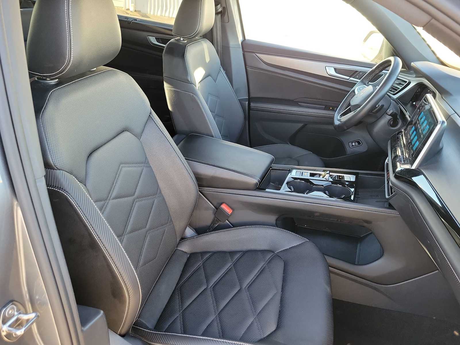 Thumbnail: 2025 Volkswagen Atlas - 22