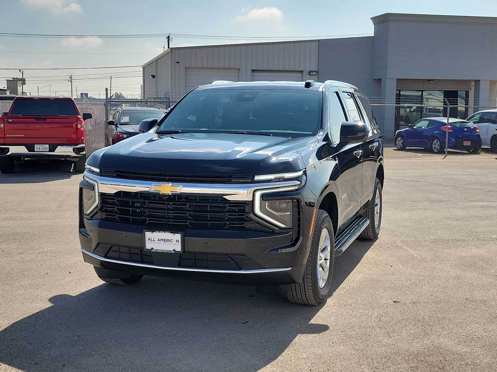 Thumbnail: 2026 Chevrolet Tahoe - 4