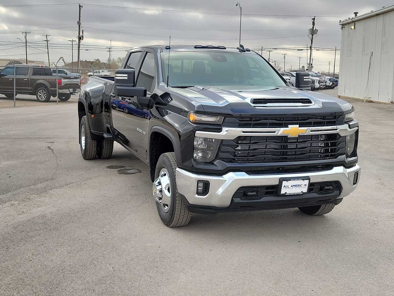 Thumbnail: 2026 Chevrolet Silverado 3500 - 2