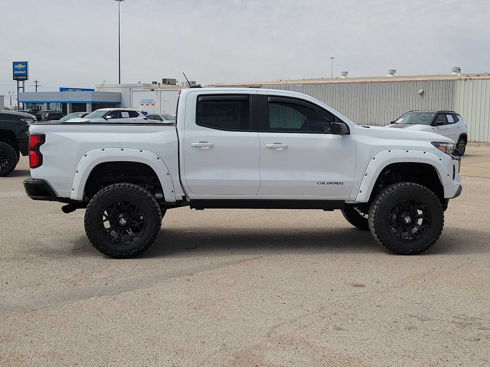 Thumbnail: 2026 Chevrolet Colorado - 9
