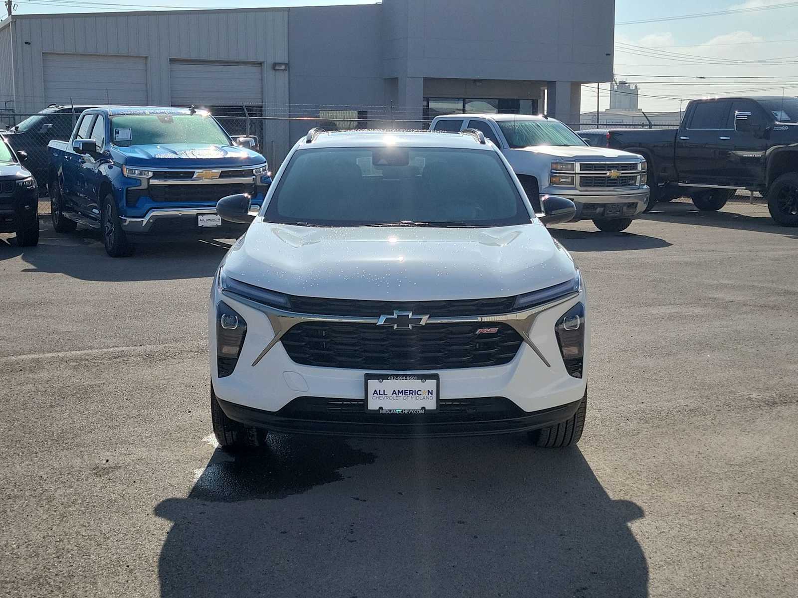 Thumbnail: 2026 Chevrolet Trax - 3
