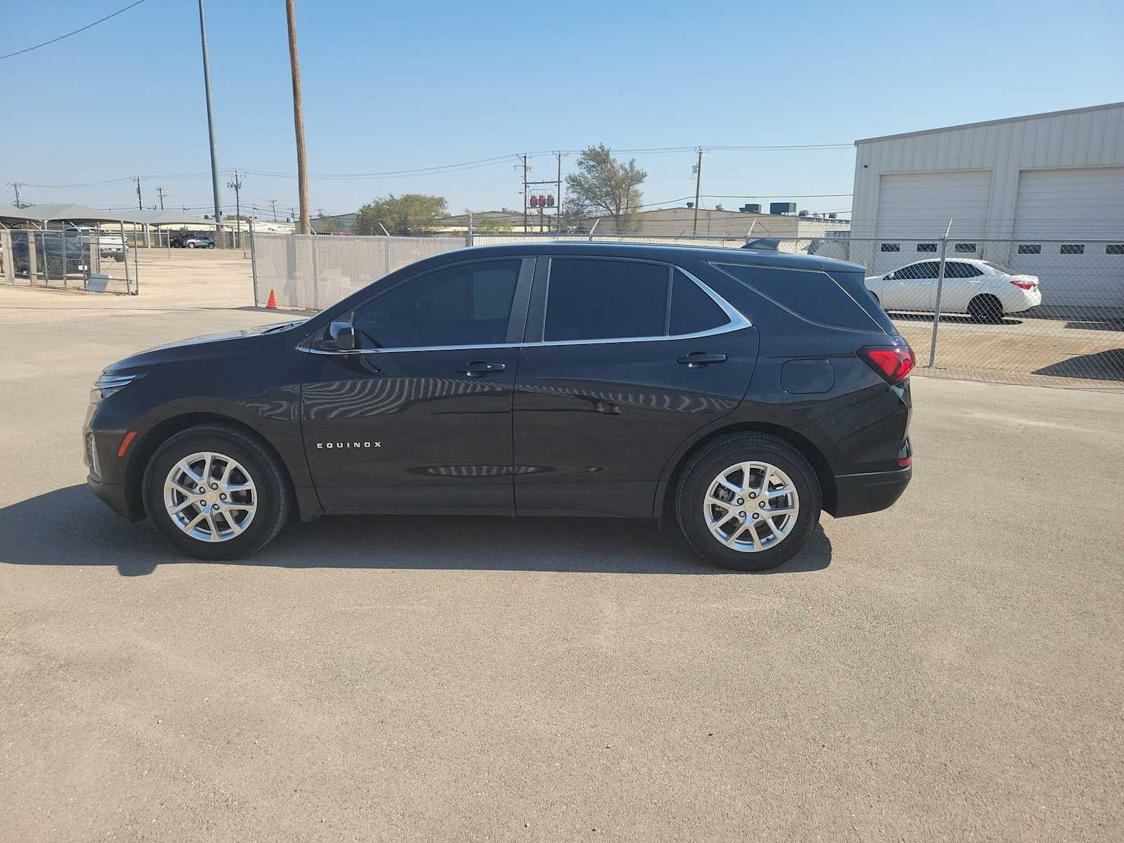 Thumbnail: 2022 Chevrolet Equinox - 11