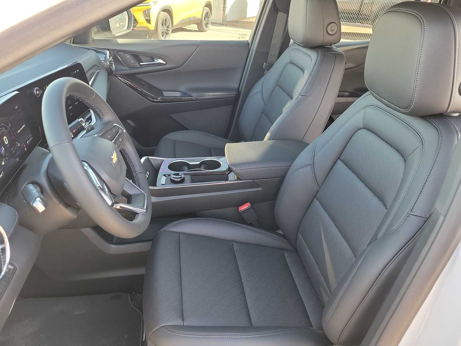 Thumbnail: 2026 Chevrolet Equinox - 15