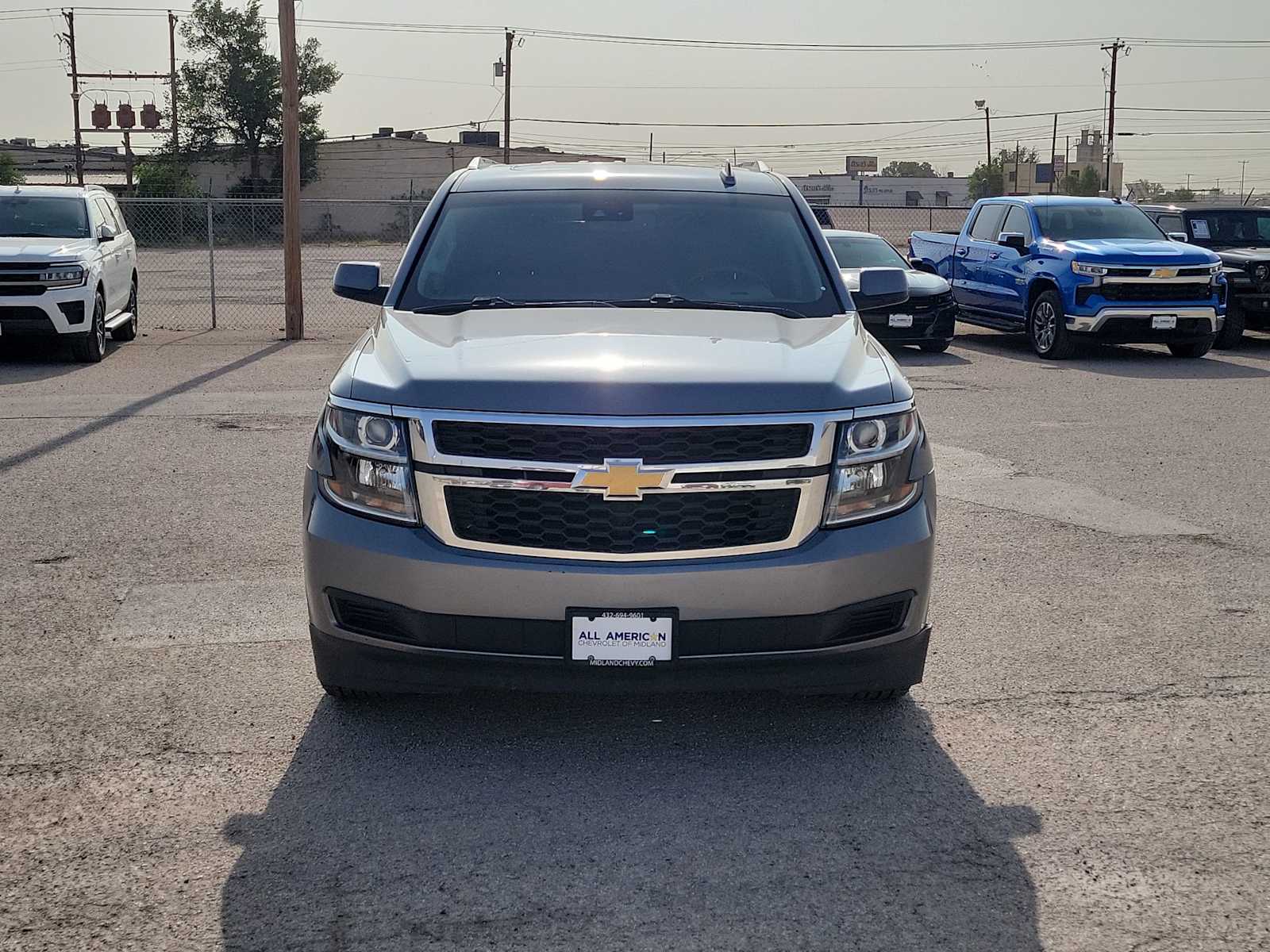 Thumbnail: 2019 Chevrolet Tahoe - 3