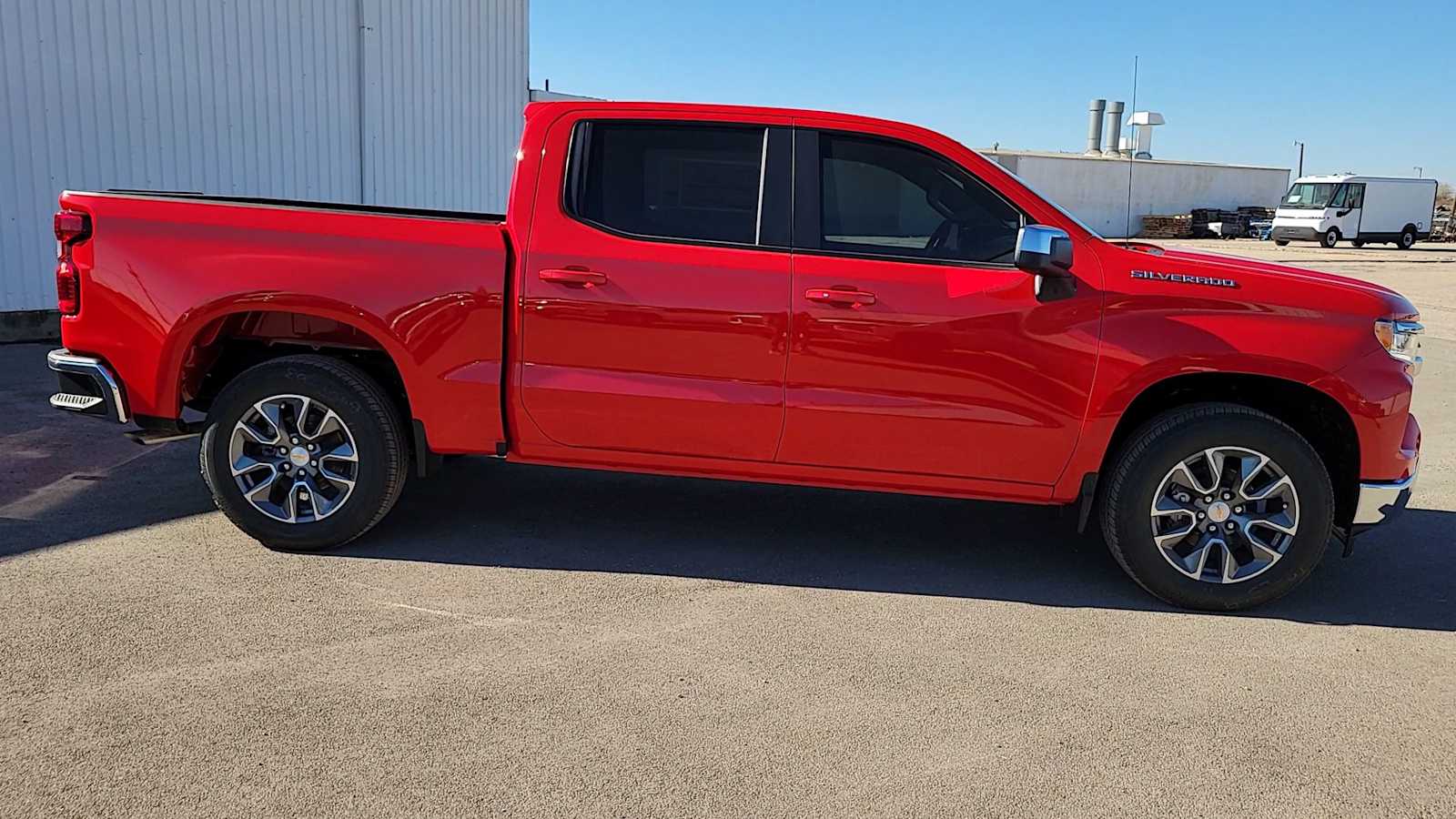 Thumbnail: 2026 Chevrolet Silverado 1500 - 9