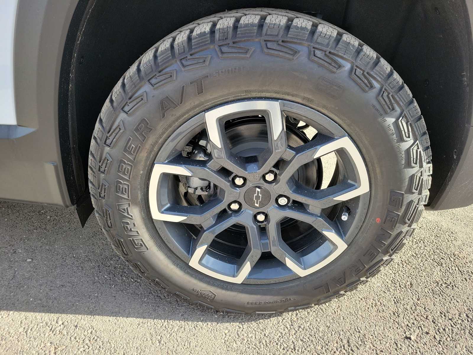 Thumbnail: 2026 Chevrolet Equinox - 16