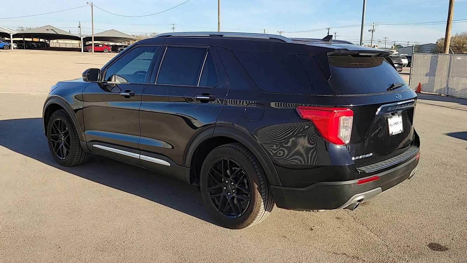 Thumbnail: 2022 Ford Explorer - 6