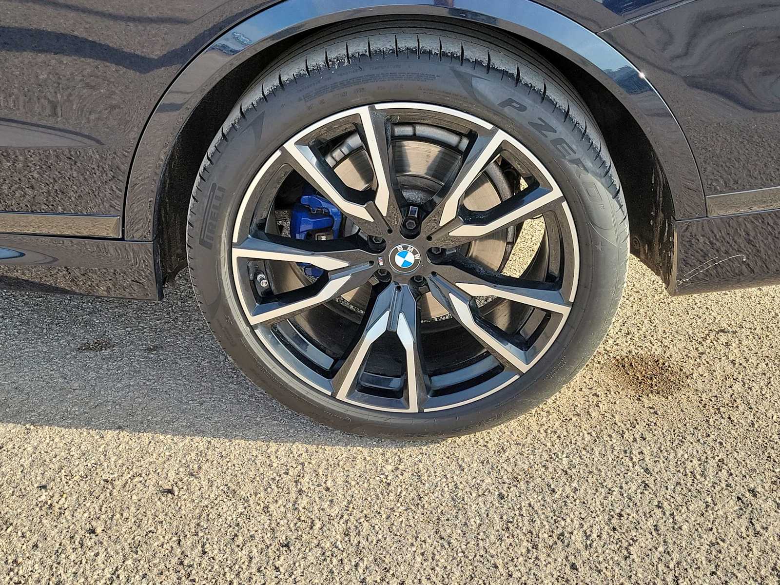 Thumbnail: 2019 BMW X7 - 12