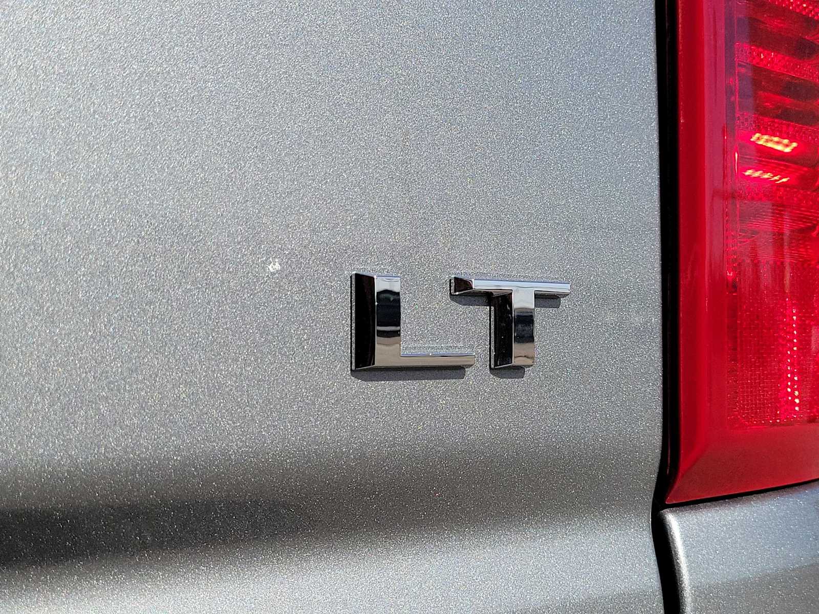 Thumbnail: 2026 Chevrolet Silverado 1500 - 15