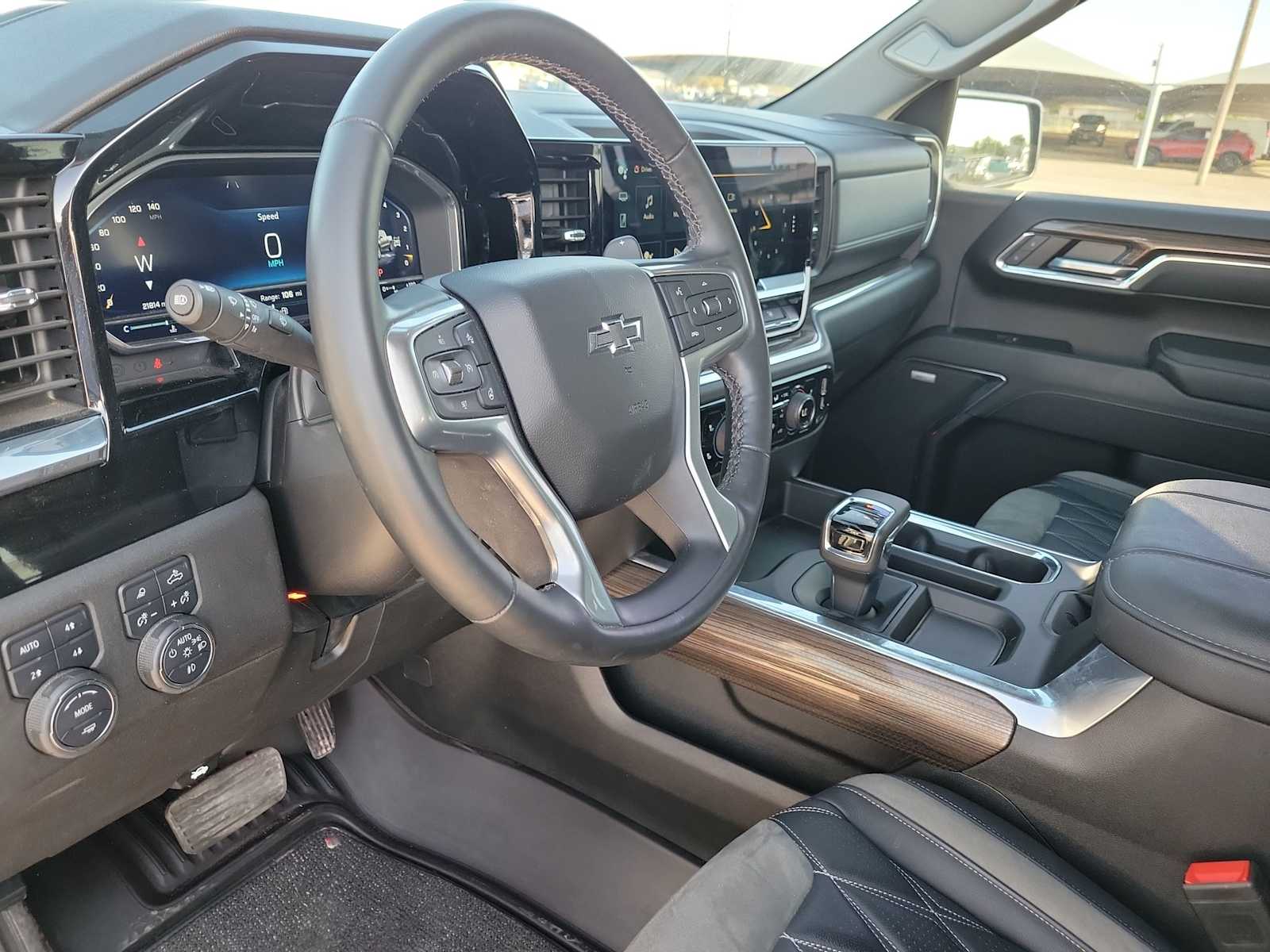 Thumbnail: 2024 Chevrolet Silverado 1500 - 10