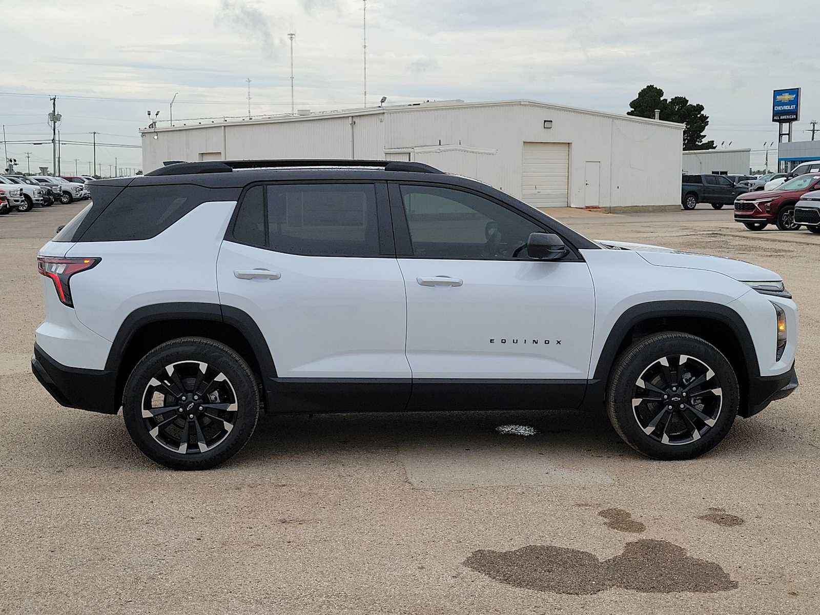 Thumbnail: 2026 Chevrolet Equinox - 9