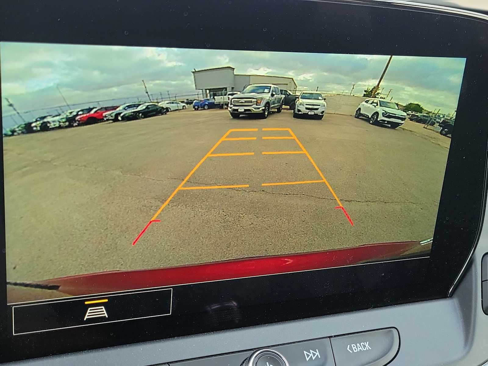 Thumbnail: 2023 Chevrolet Blazer - 24