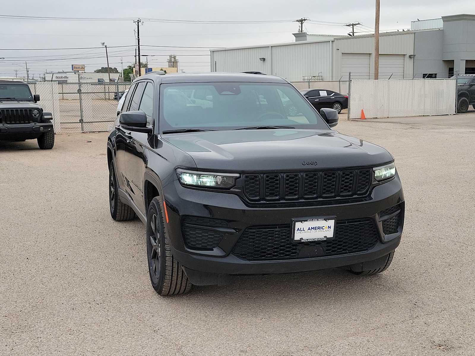 Thumbnail: 2024 Jeep Grand Cherokee - 2