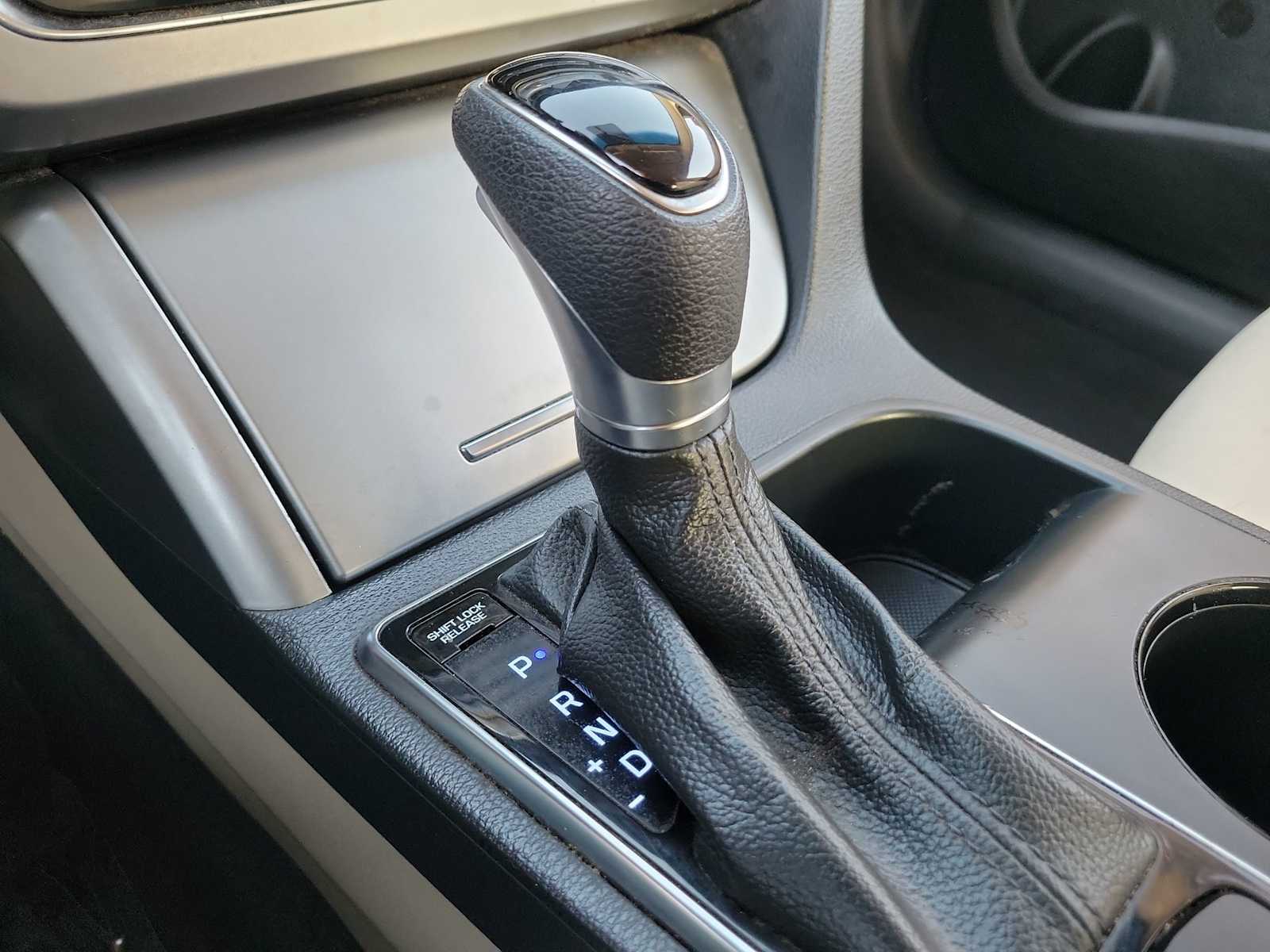 Thumbnail: 2017 Hyundai Sonata - 21