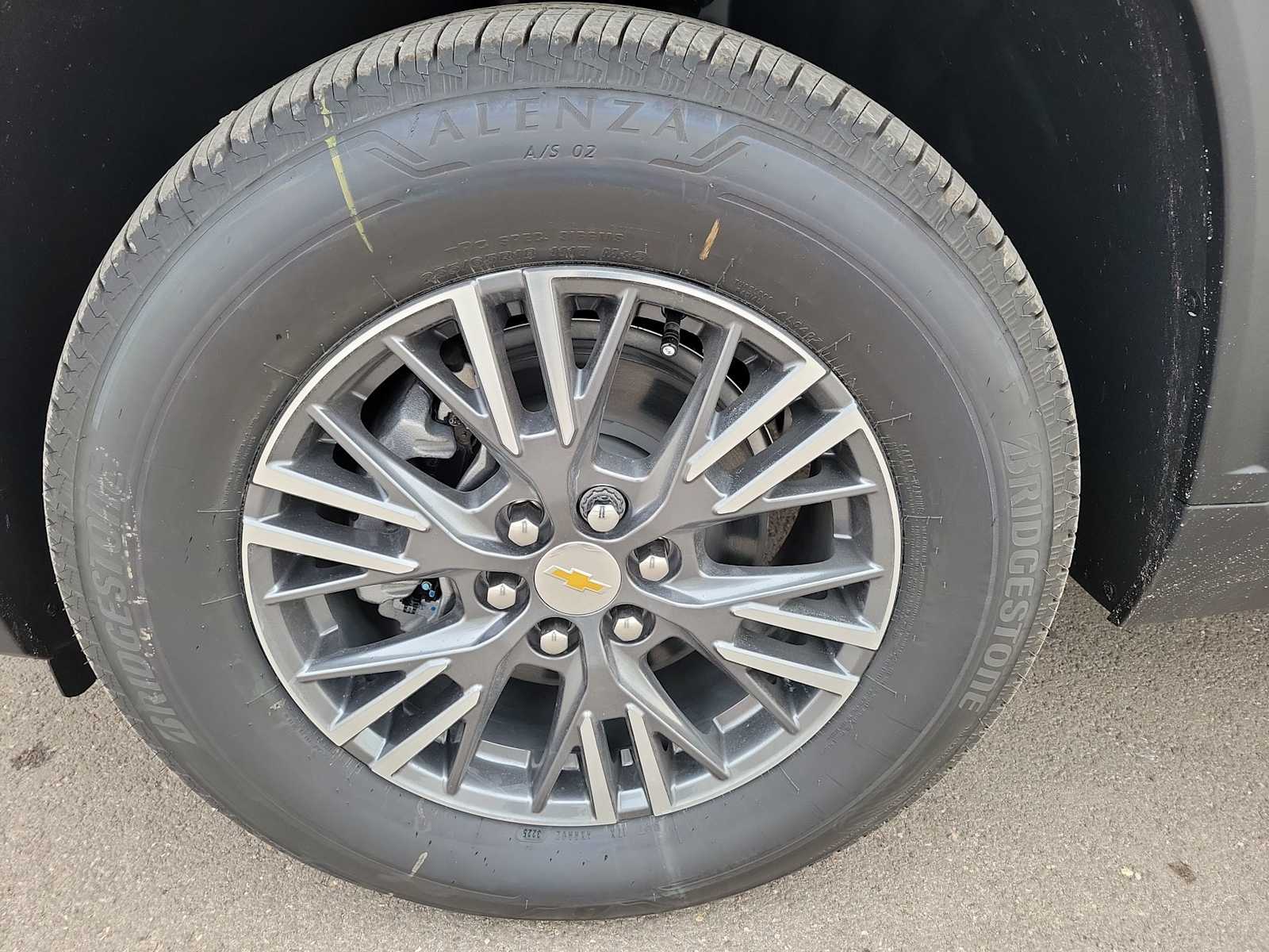 Thumbnail: 2026 Chevrolet Traverse - 16