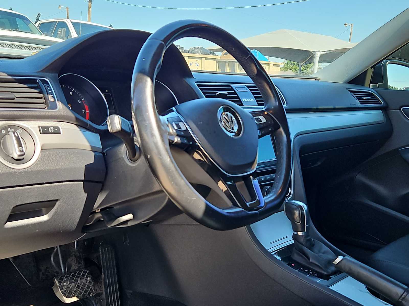 Thumbnail: 2019 Volkswagen Passat - 10