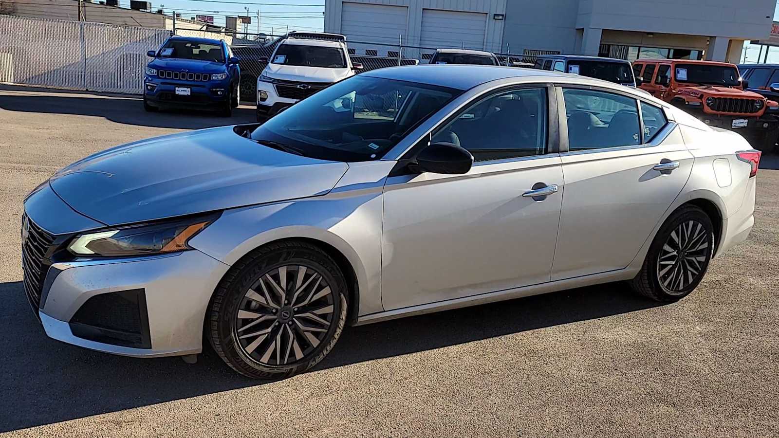 Thumbnail: 2024 Nissan Altima - 4