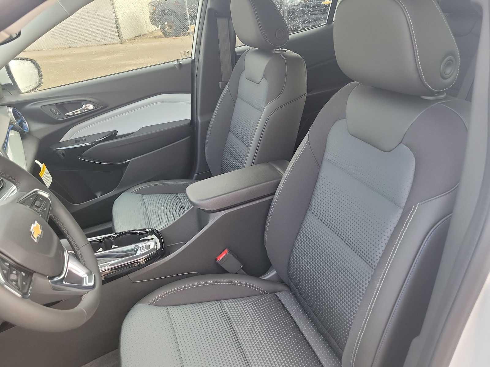 Thumbnail: 2026 Chevrolet Trax - 19