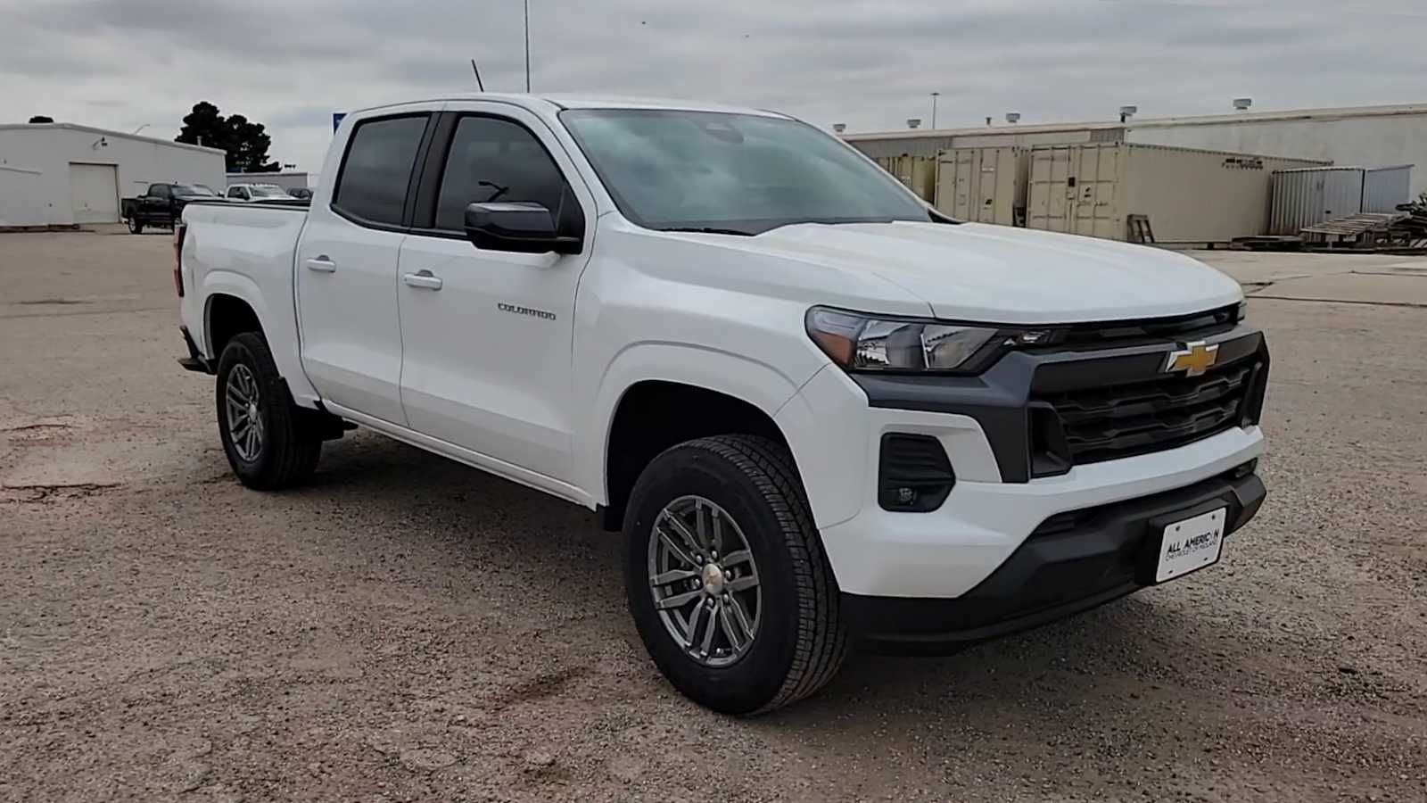 Thumbnail: 2024 Chevrolet Colorado - 2