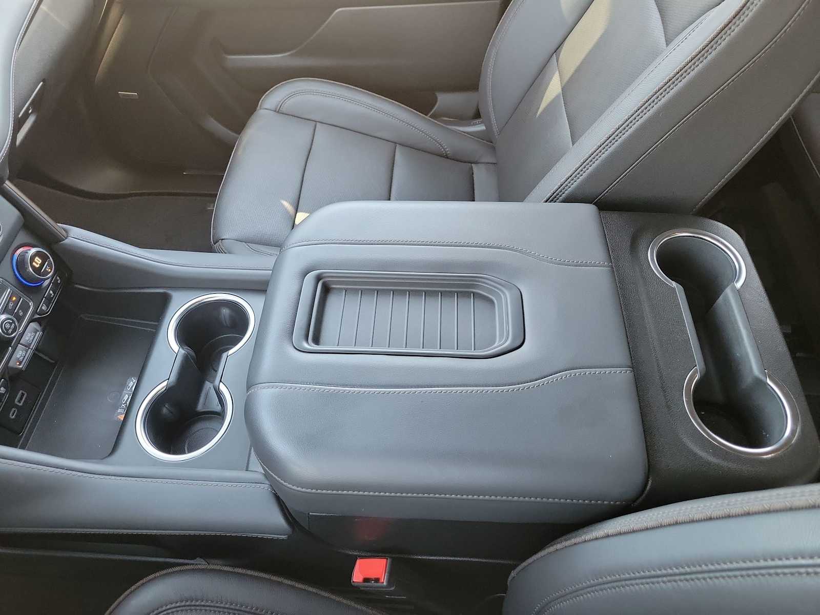 Thumbnail: 2024 Chevrolet Tahoe - 20