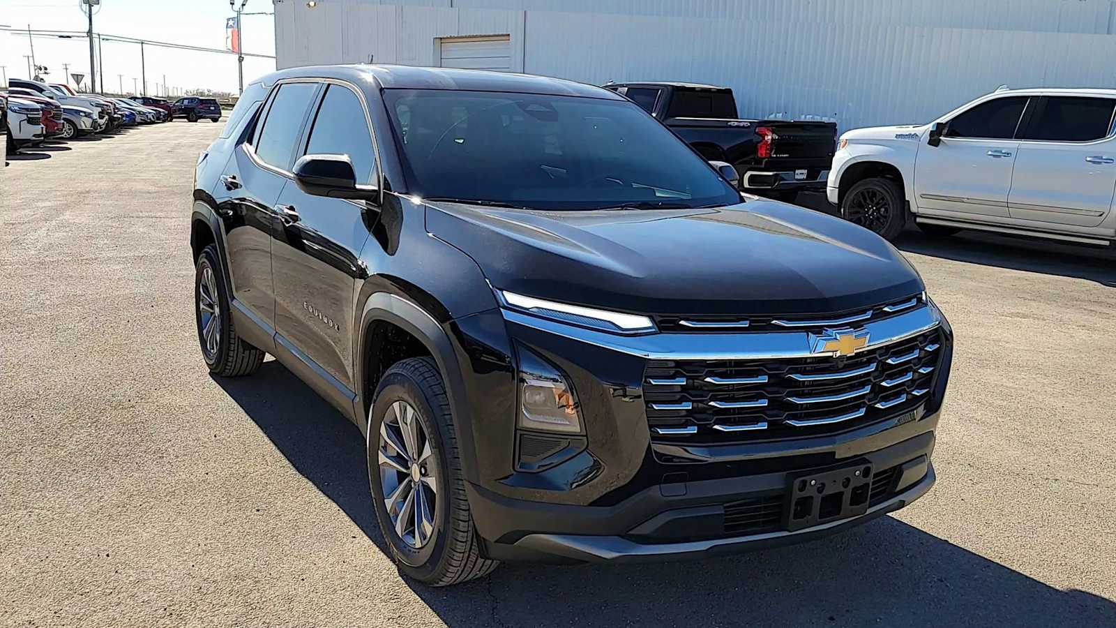 Thumbnail: 2026 Chevrolet Equinox - 2