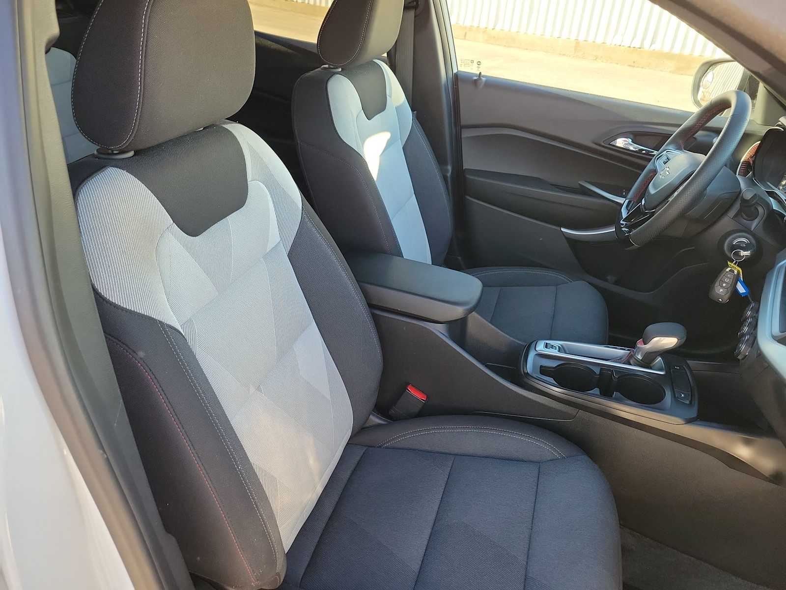 Thumbnail: 2025 Chevrolet Trax - 22