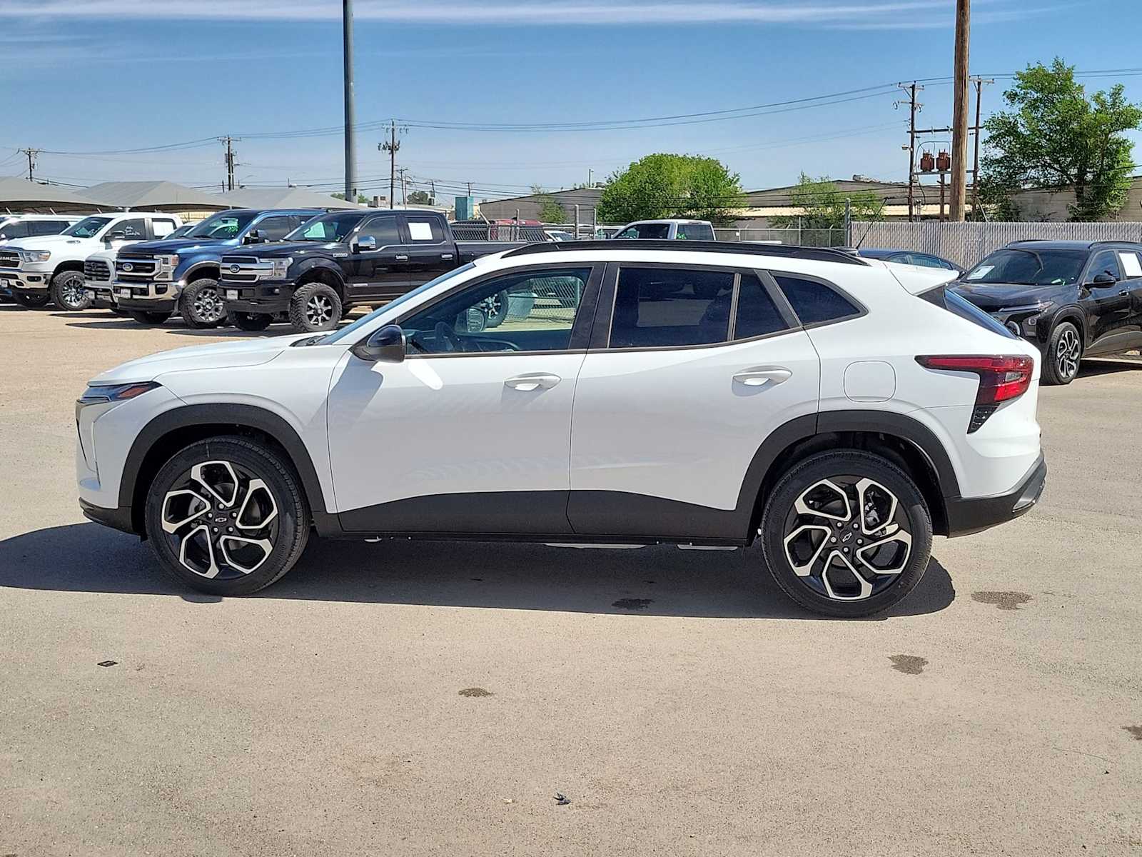 Thumbnail: 2026 Chevrolet Trax - 5