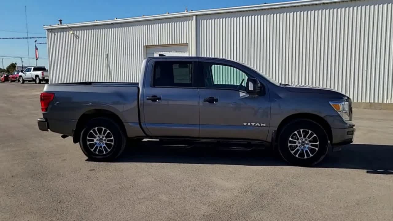 Thumbnail: 2024 Nissan Titan - 9