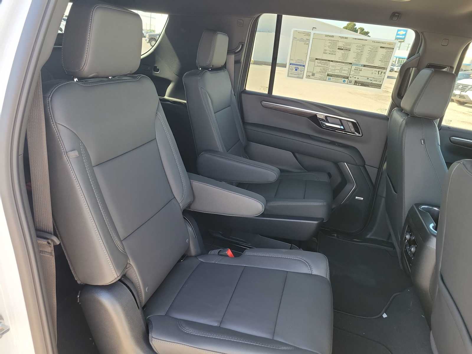 Thumbnail: 2026 Chevrolet Suburban - 17