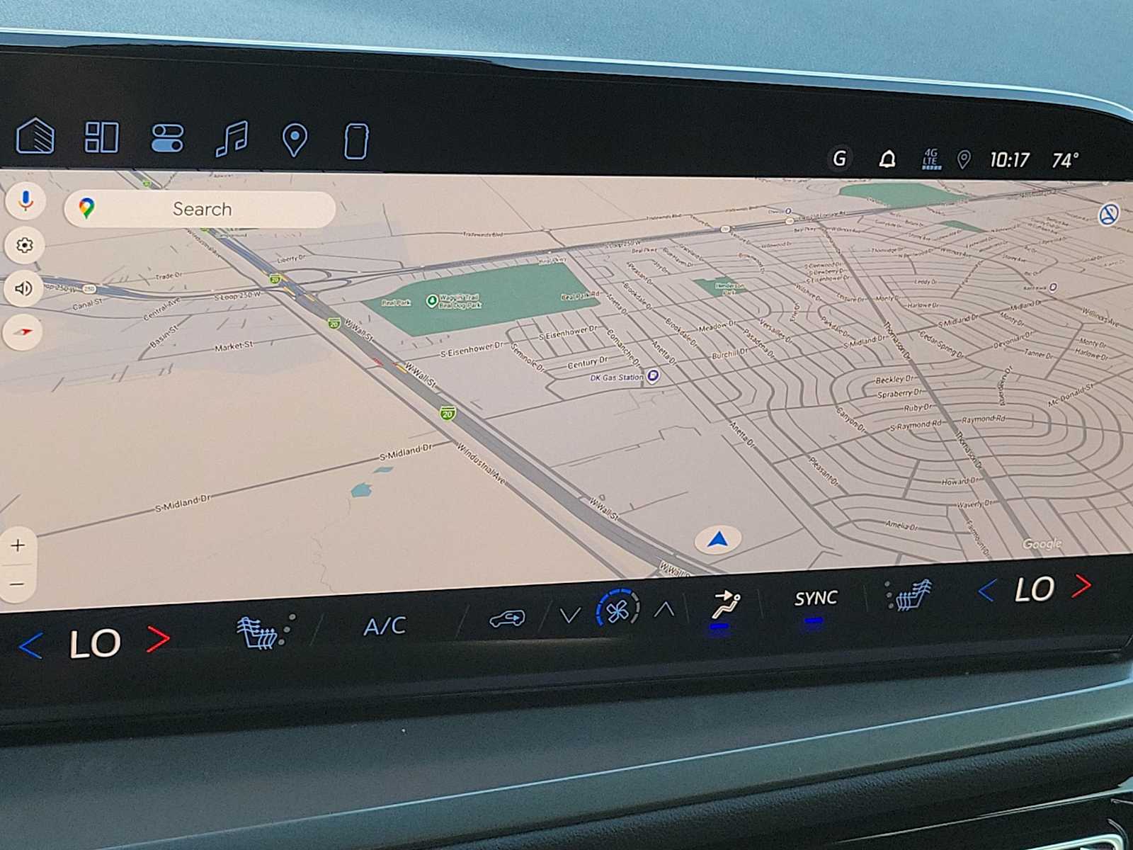 Thumbnail: 2026 Chevrolet Traverse - 25