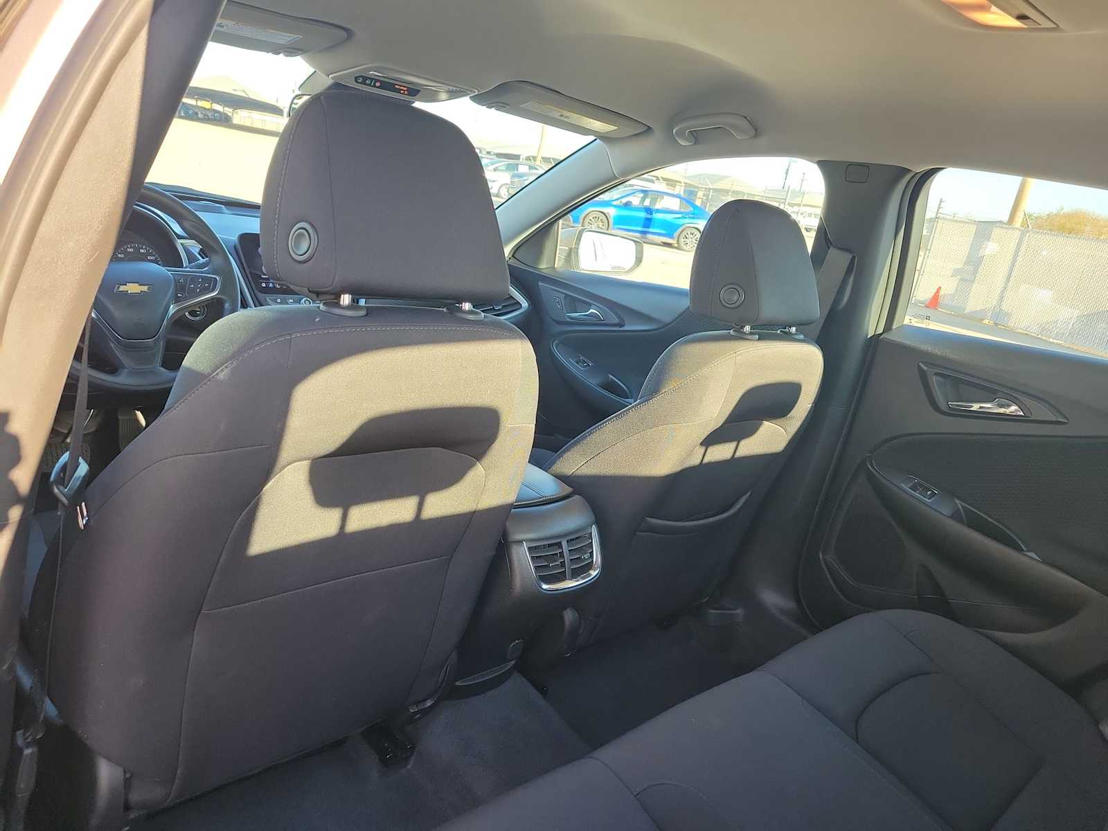 Thumbnail: 2023 Chevrolet Malibu - 20