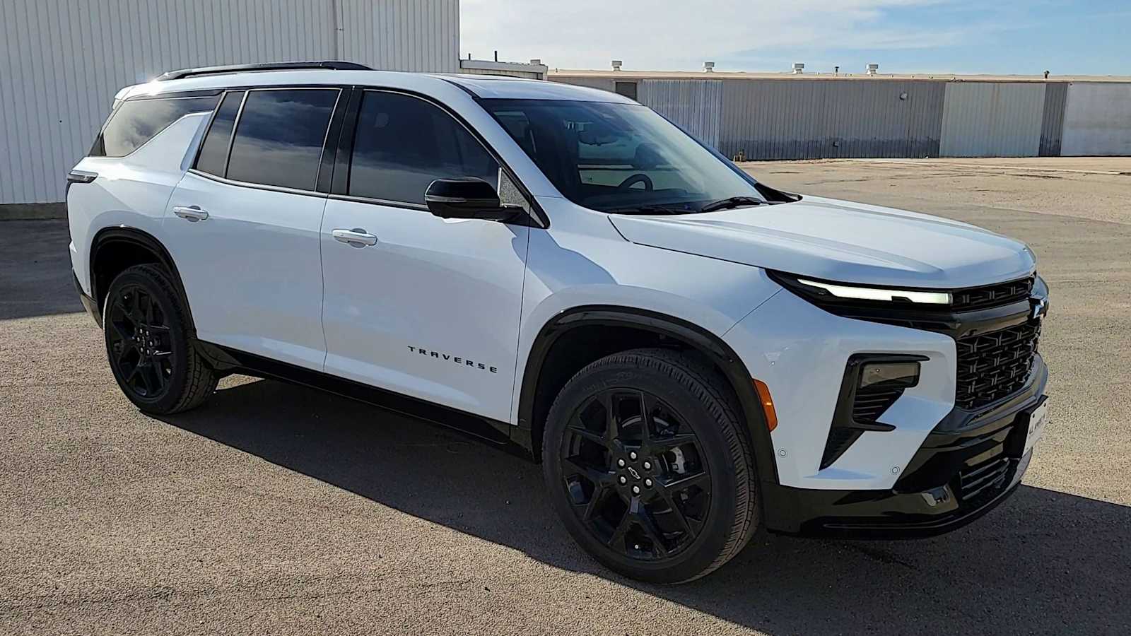 Thumbnail: 2026 Chevrolet Traverse - 2