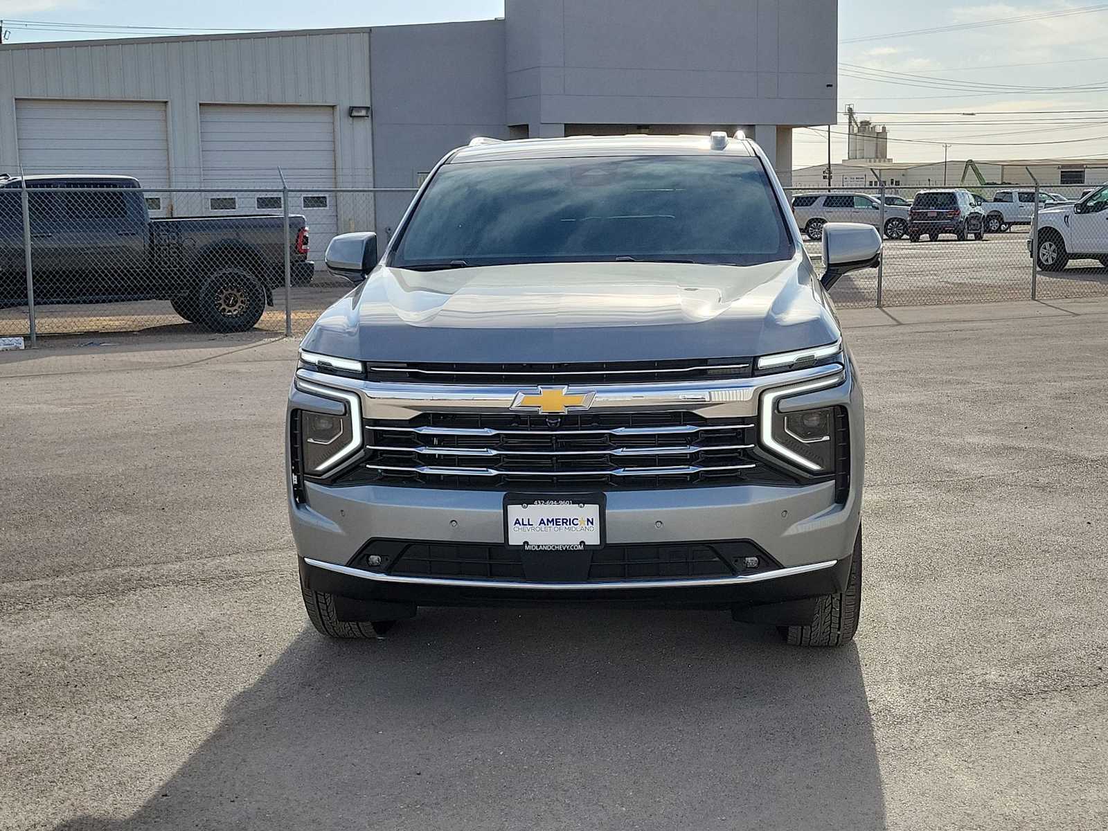 Thumbnail: 2026 Chevrolet Tahoe - 3