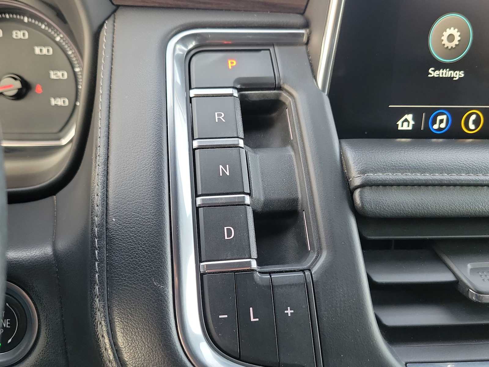 Thumbnail: 2021 Chevrolet Tahoe - 21