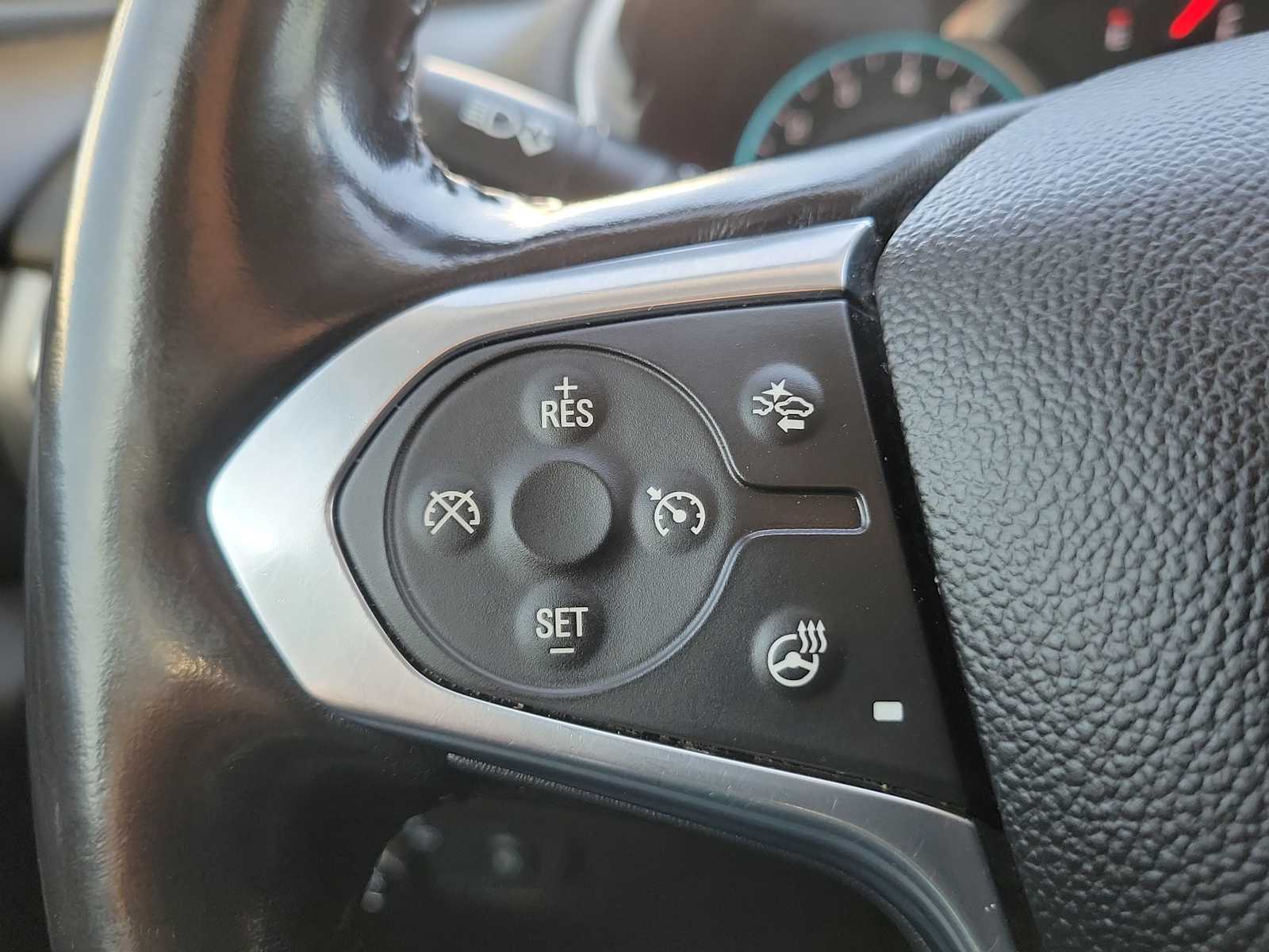 Thumbnail: 2020 Chevrolet Traverse - 23