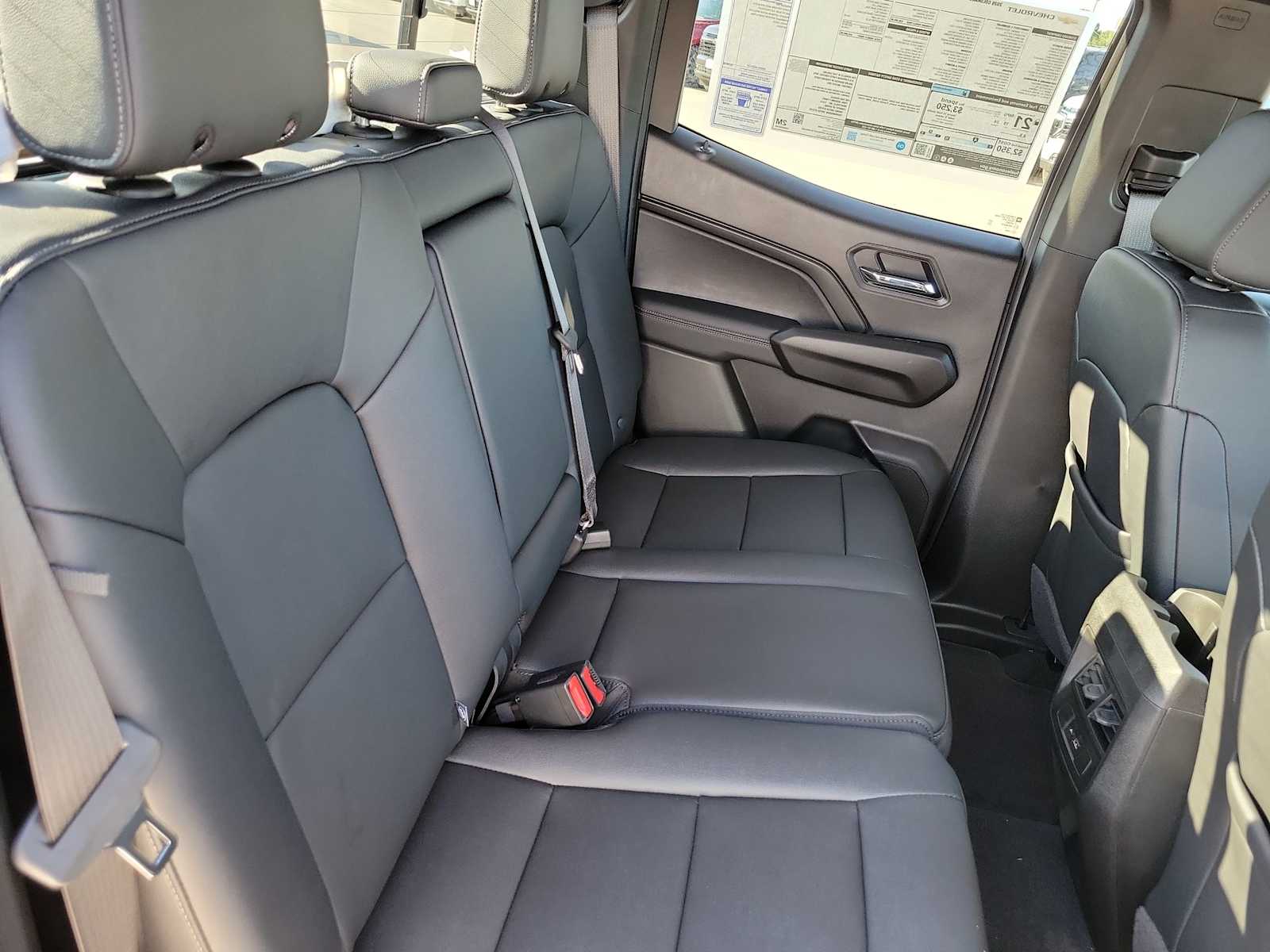 Thumbnail: 2026 Chevrolet Colorado - 21