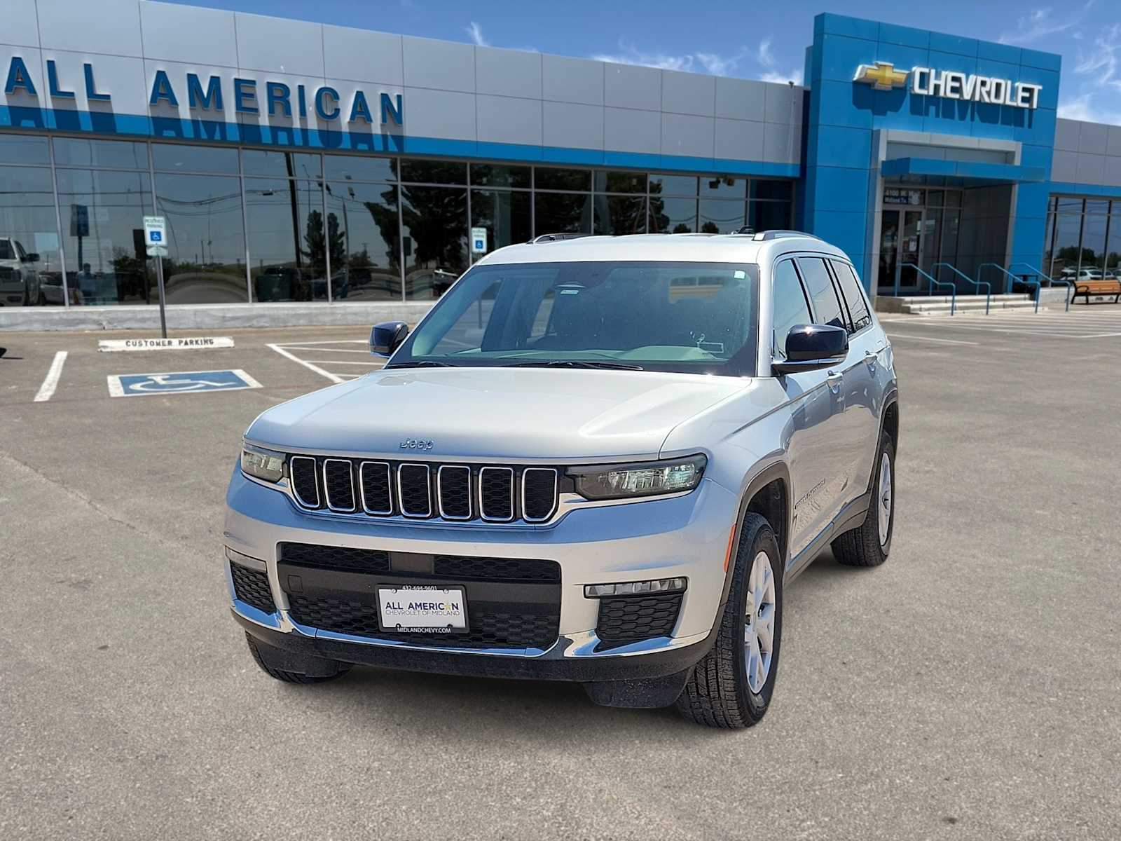 Thumbnail: 2022 Jeep Grand Cherokee - 1