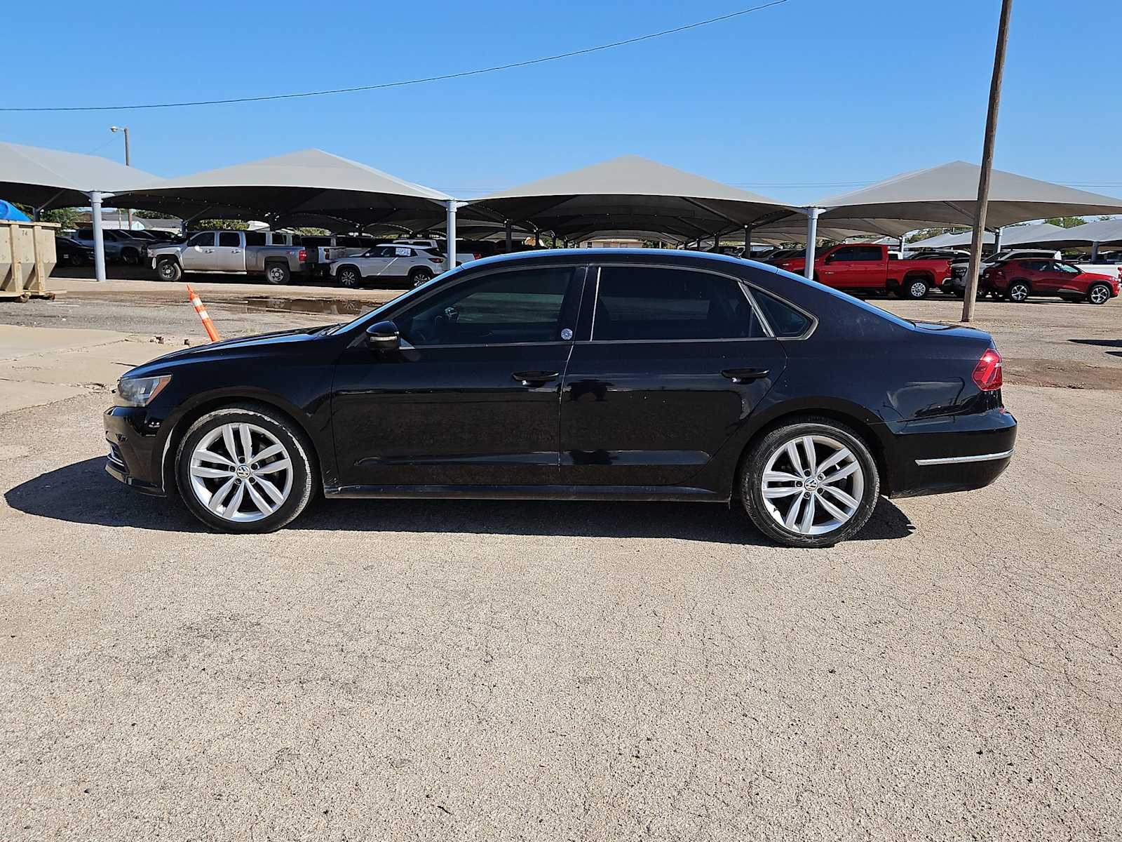 Thumbnail: 2019 Volkswagen Passat - 5