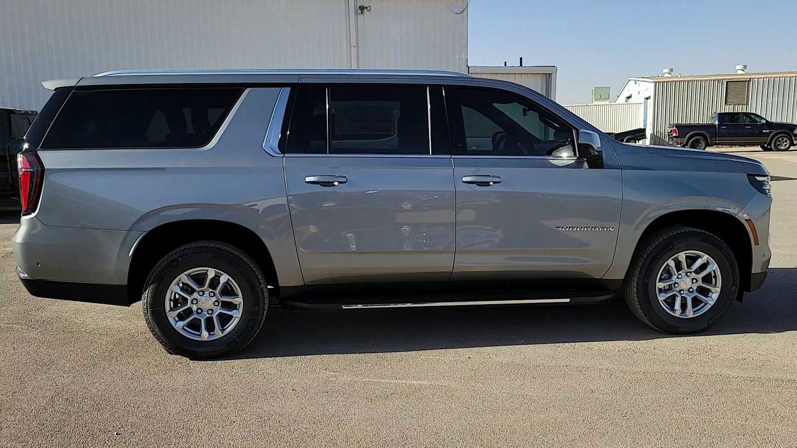 Thumbnail: 2026 Chevrolet Suburban - 9